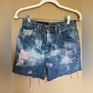 Distressed Levi Shorts